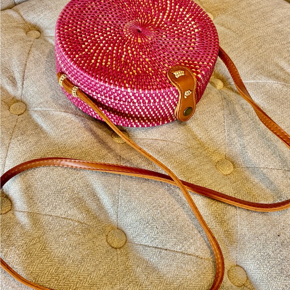 Summer Pink Round Rattan Bamboo Sustainable Textile Crossbody Bag - Picture 7 of 13